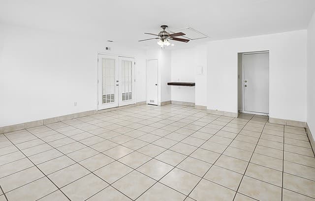 3-bedroom rental at 3815 Pipers Crest in San Antonio, TX — photo 3