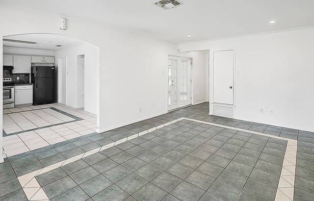 3-bedroom rental at 3815 Pipers Crest in San Antonio, TX — photo 5