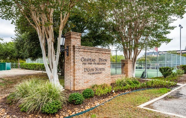 2-bedroom rental at 7711 Broadway Unit 27C in San Antonio TX