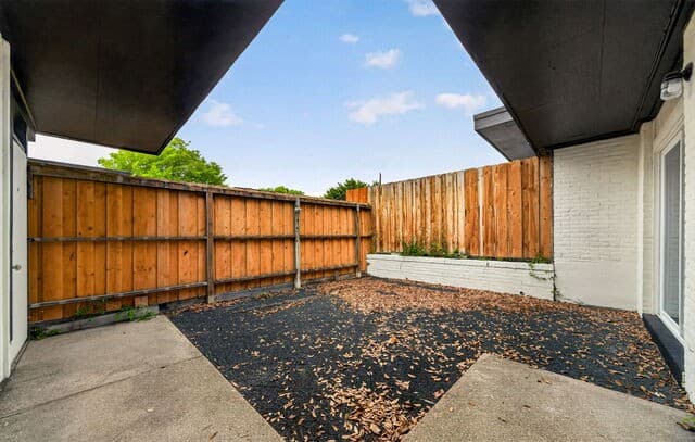 1-bedroom rental at 600 Gentleman Road Unit 3 in Balcones Heights, TX — photo 2
