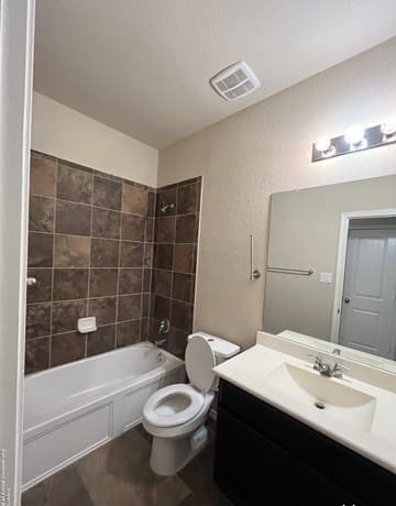 3-bedroom rental at 4326 Stanley Park in Converse, TX — photo 4