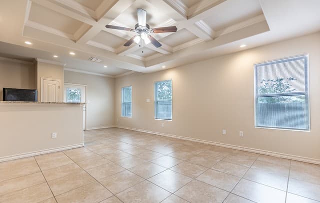 3-bedroom rental at 6003 Karly Way Unit 104 in San Antonio, TX — photo 5