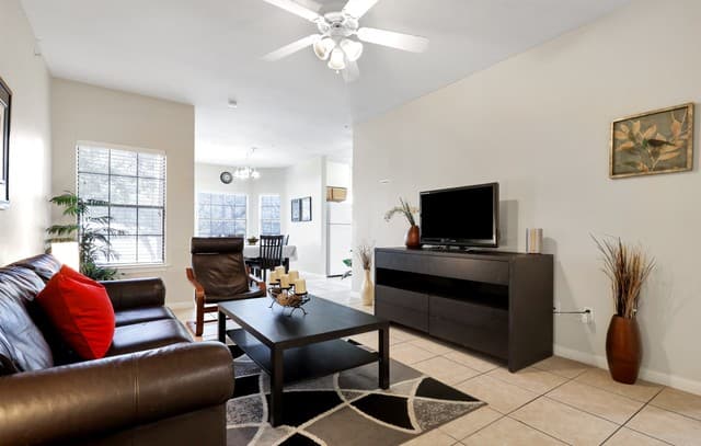 3-bedroom rental at 6160 Eckhert Rd Unit 1721 in San Antonio, TX — photo 4