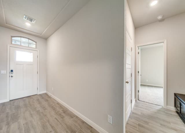 4-bedroom rental at 112 Stag Way in Schertz, TX — photo 5
