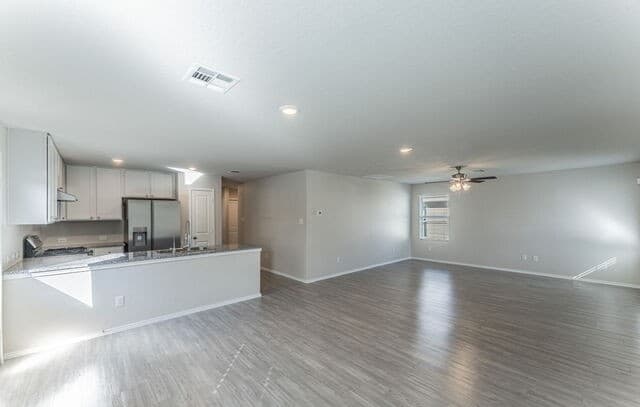 3-bedroom rental at 4343 Open Water in San Antonio, TX — photo 4