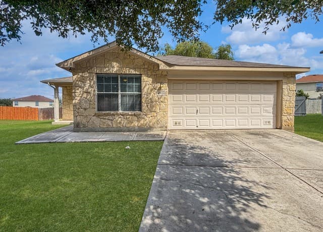3-bedroom rental at 4922 Celtic Corner in San Antonio TX