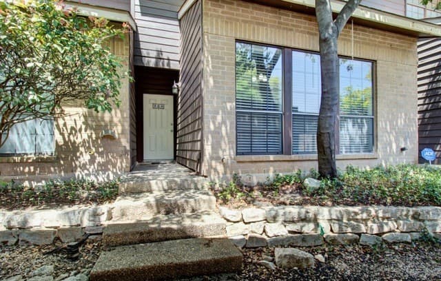 2-bedroom rental at 8633 Datapoint Unit 260 in San Antonio TX