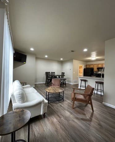 2-bedroom rental at 7234 Coral Spgs in San Antonio, TX — photo 4