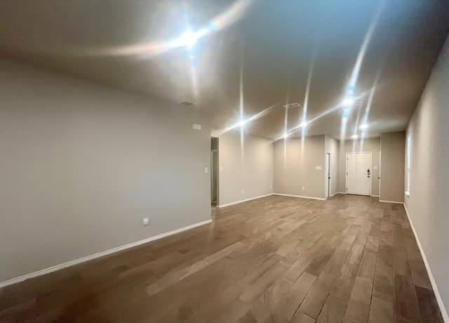 3-bedroom rental at 3263 Rancho Grande in San Antonio, TX — photo 4