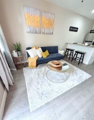 1-bedroom rental at 218 Natalen Ave Unit 6 in San Antonio, TX — photo 5