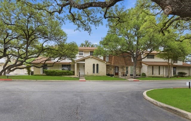 4-bedroom rental at 6106 Vance Jackson Rd Unit 1 in San Antonio TX