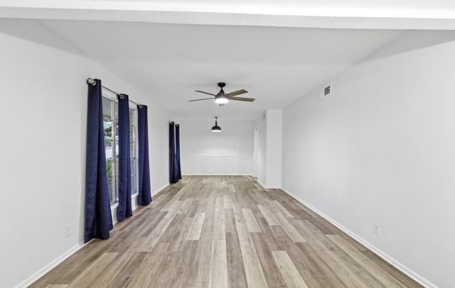 4-bedroom rental at 6106 Vance Jackson Rd Unit 1 in San Antonio, TX — photo 5