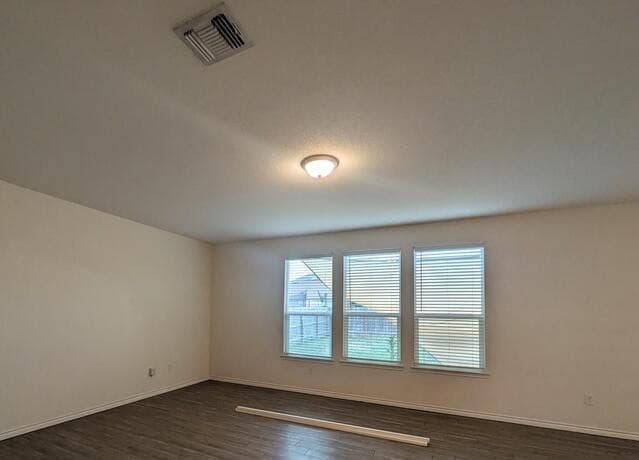 3-bedroom rental at 7967 Hanging Br in San Antonio, TX — photo 4