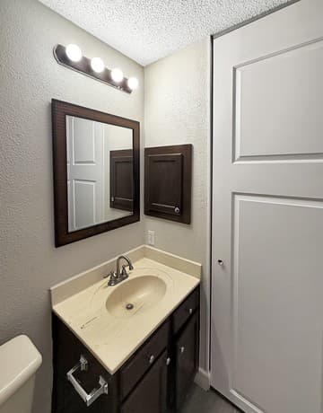 3-bedroom rental at 7880 Micron Unit 3506 in San Antonio, TX — photo 5