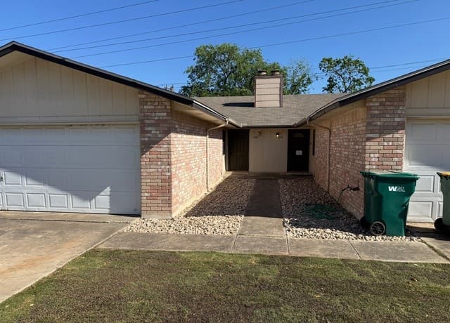 3-bedroom rental at 7236 Rimwood in San Antonio, TX — photo 4
