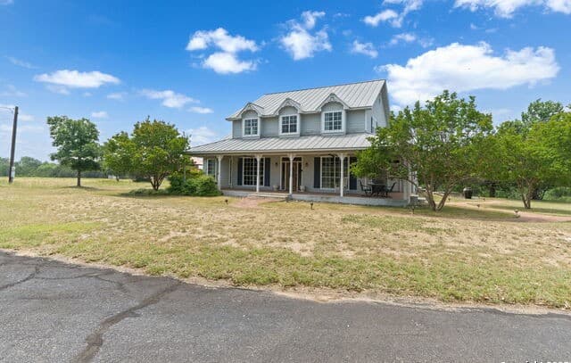 4-bedroom rental at 103 Saddle View Dr in Boerne TX