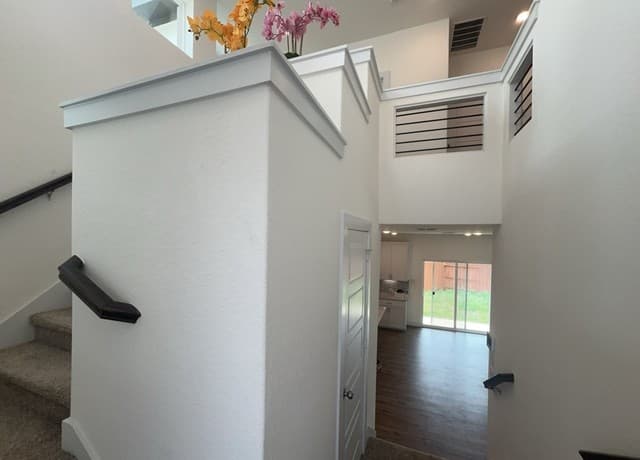 3-bedroom rental at 9531 Stillwater Pass in San Antonio, TX — photo 2