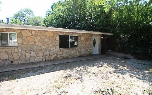 2-bedroom rental at 819 Zachry Dr in San Antonio TX