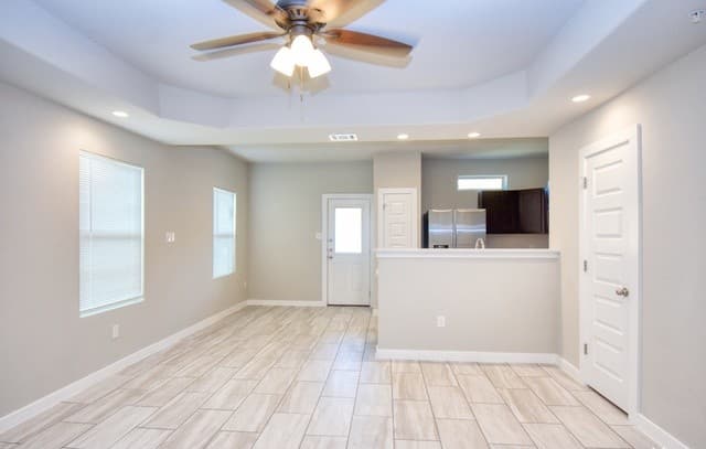 3-bedroom rental at 8306 Via Verona Unit 101 in San Antonio, TX — photo 3