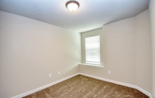 3-bedroom rental at 8306 Via Verona Unit 101 in San Antonio, TX — photo 5