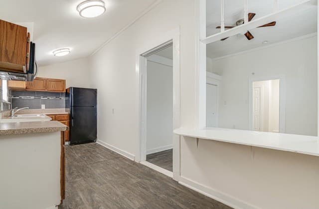 0-bedroom rental at 3430 S Flores Unit 4 in San Antonio TX