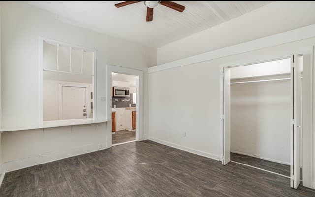 0rental at 3430 S Flores Unit 4 in San Antonio, TX — photo 5