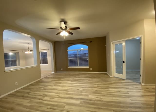 3-bedroom rental at 8935 Liberty View in Converse, TX — photo 3
