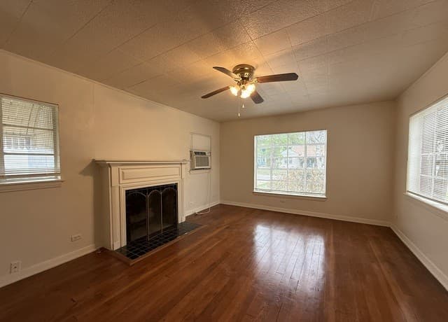 4-bedroom rental at 374 Meredith in San Antonio, TX — photo 4