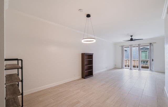 2-bedroom rental at 7711 Broadway Unit 3B in San Antonio, TX — photo 3