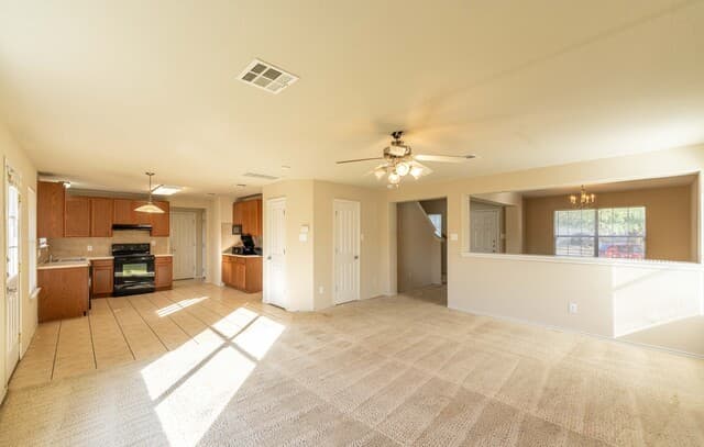 4-bedroom rental at 4919 Celtic Cor in San Antonio, TX — photo 5