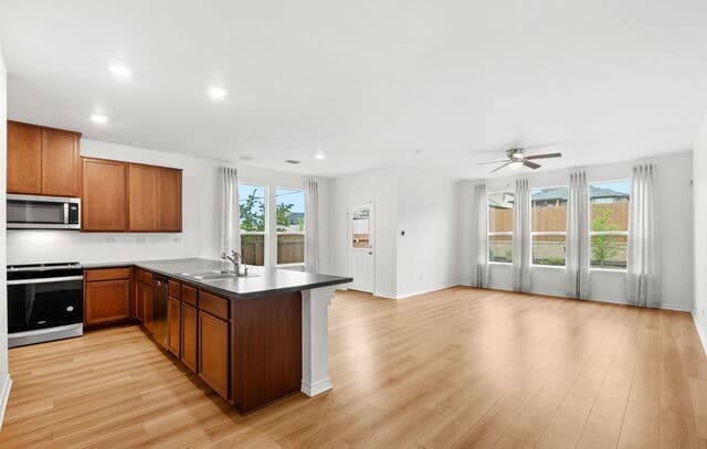 3-bedroom rental at 11502 Lemonmint in San Antonio, TX — photo 2