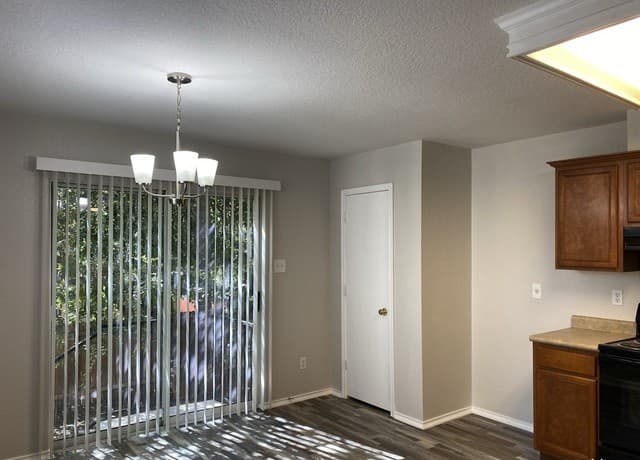 3-bedroom rental at 511 Mathis Meadows in San Antonio, TX — photo 5