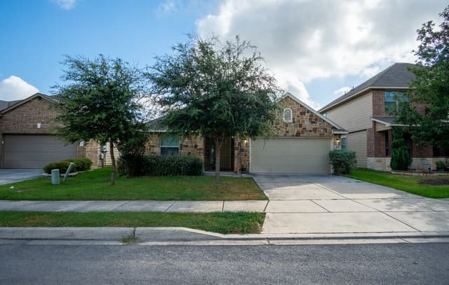 3-bedroom rental at 420 Cactus Flower in Cibolo TX
