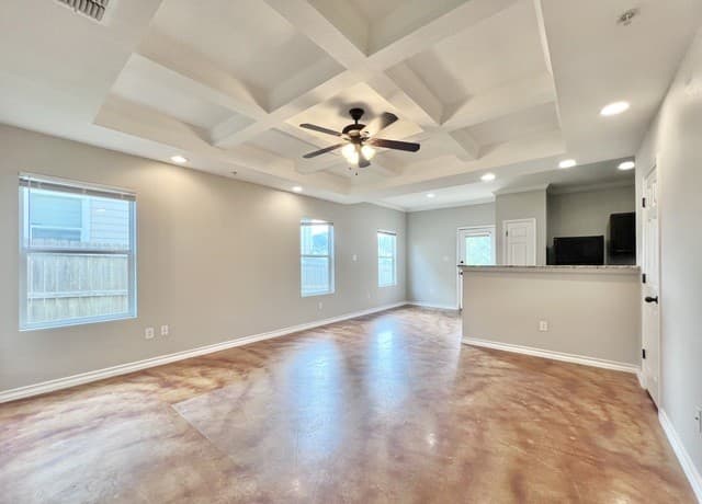3-bedroom rental at 6410 Attucks Ln in San Antonio, TX — photo 4