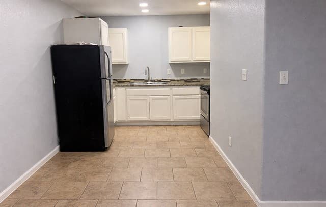 2-bedroom rental at 11110 Baywood in San Antonio TX