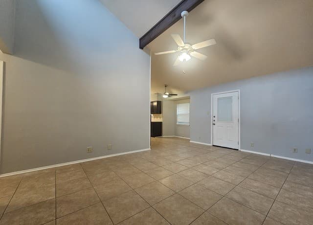 4-bedroom rental at 4755 Casa Oro St in San Antonio, TX — photo 4