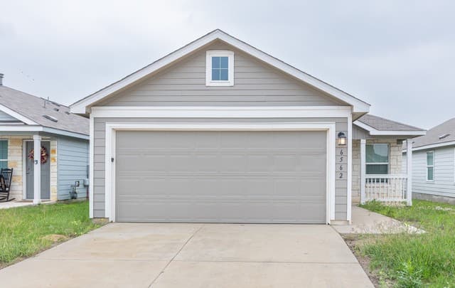 3-bedroom rental at 6562 Runaway Row in Converse TX