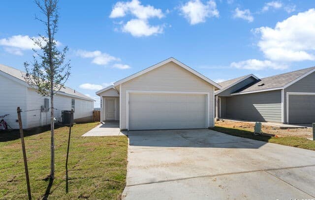 3-bedroom rental at 3707 Moon Hill Rd in Marion TX