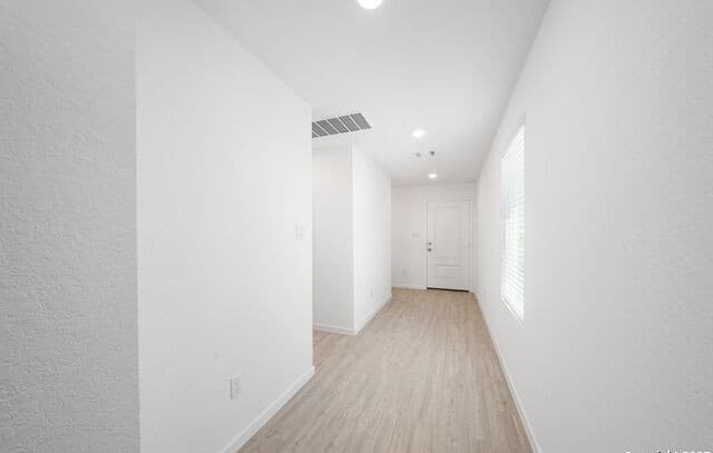 3-bedroom rental at 3707 Moon Hill Rd in Marion, TX — photo 4