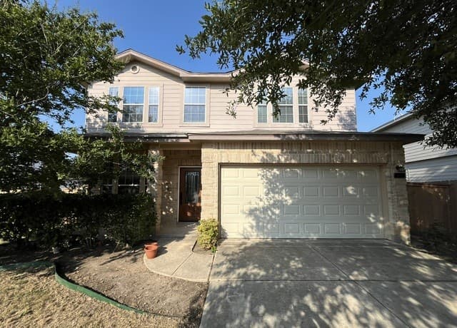 3-bedroom rental at 606 Campion Red in San Antonio TX