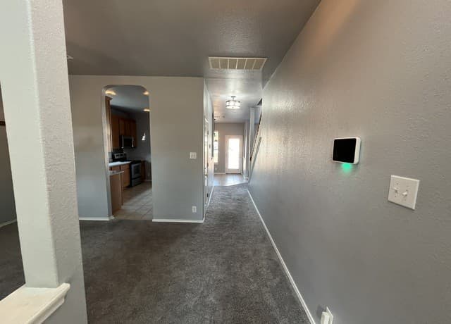 3-bedroom rental at 606 Campion Red in San Antonio, TX — photo 3