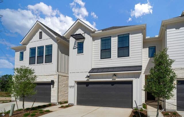 3-bedroom rental at 13709 Giovannis Garden in San Antonio, TX — photo 2