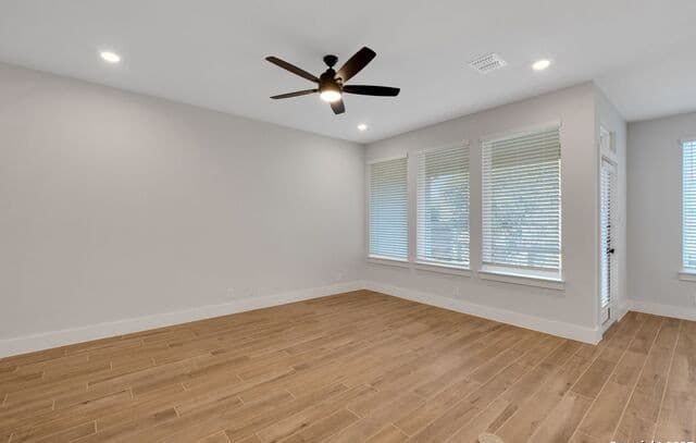 3-bedroom rental at 13709 Giovannis Garden in San Antonio, TX — photo 5