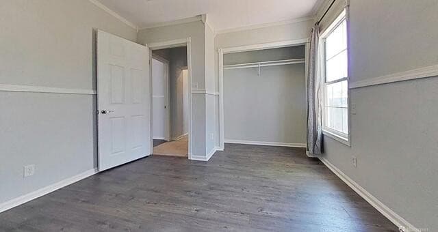 4-bedroom rental at 1211 Lee Hall Unit 1 in San Antonio, TX — photo 3