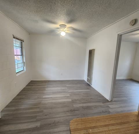 1-bedroom rental at 610 Ruiz Unit 2 in San Antonio, TX — photo 3