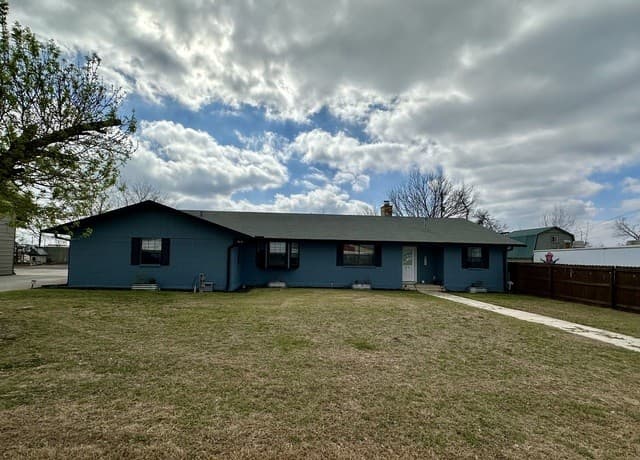 4-bedroom rental at 211 Uecker in Spring Branch TX