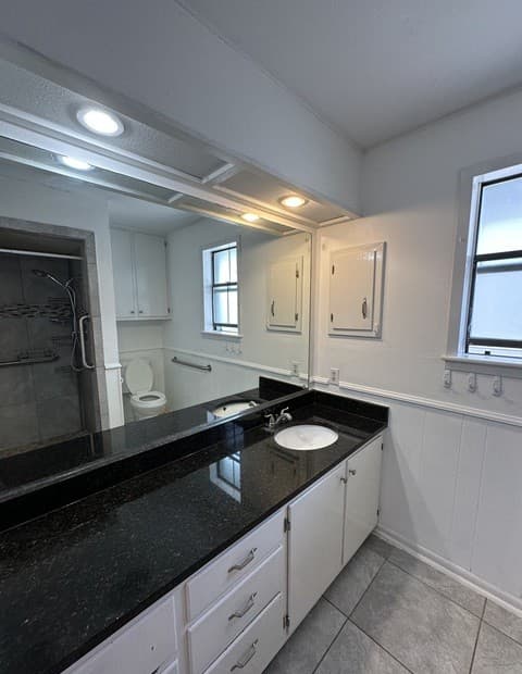 4-bedroom rental at 211 Uecker in Spring Branch, TX — photo 4