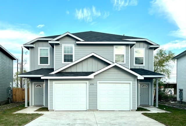 3-bedroom rental at 7926 Dial Ike Dr Unit 301 in San Antonio TX