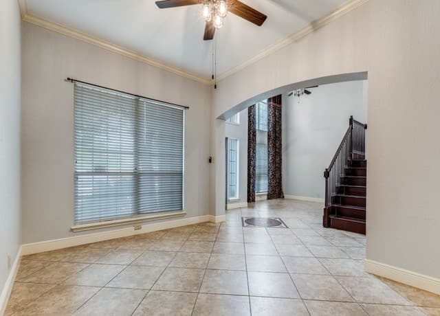 4-bedroom rental at 13526 Barsan in San Antonio, TX — photo 3