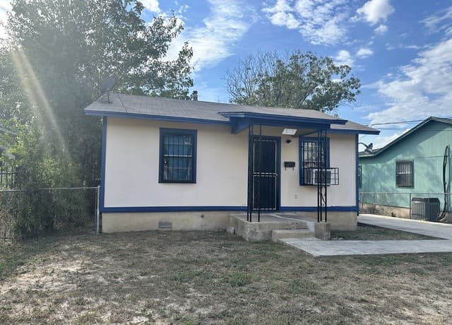 3-bedroom rental at 515 Clark in San Antonio TX